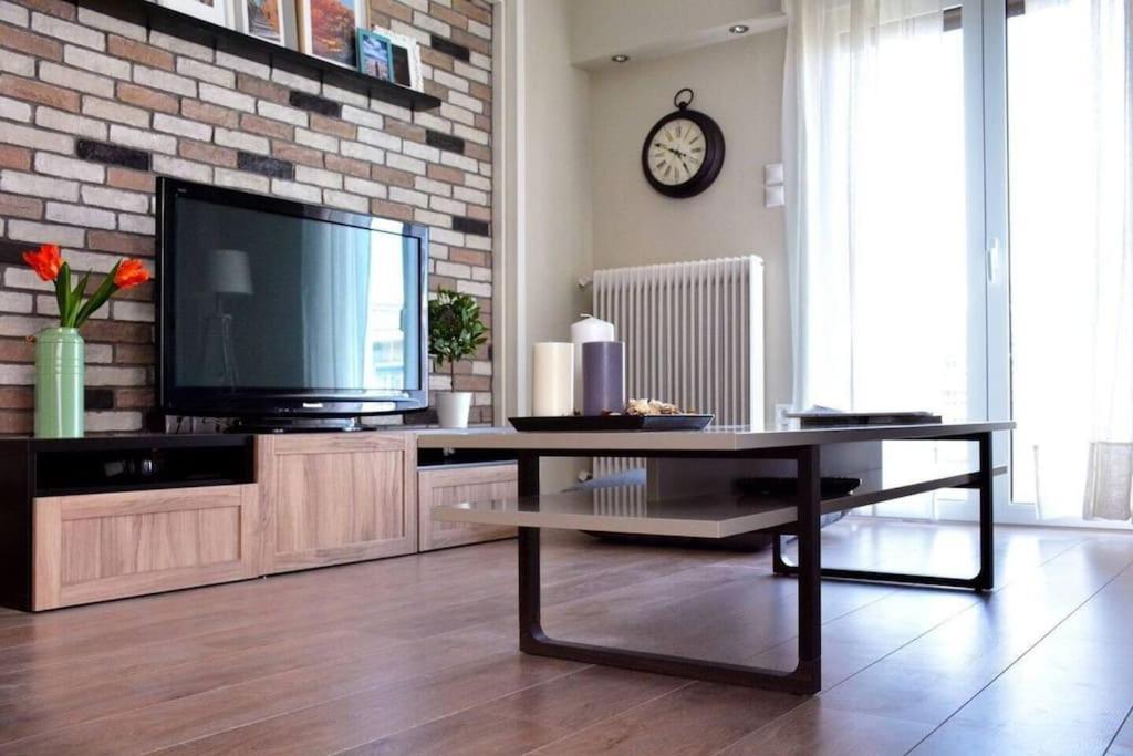 Near Acropolis, 3 Bedroom 2 Bathroom Big Beautiful Apt Atenas Exterior foto