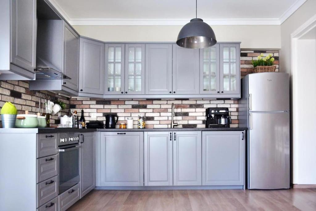 Near Acropolis, 3 Bedroom 2 Bathroom Big Beautiful Apt Atenas Exterior foto